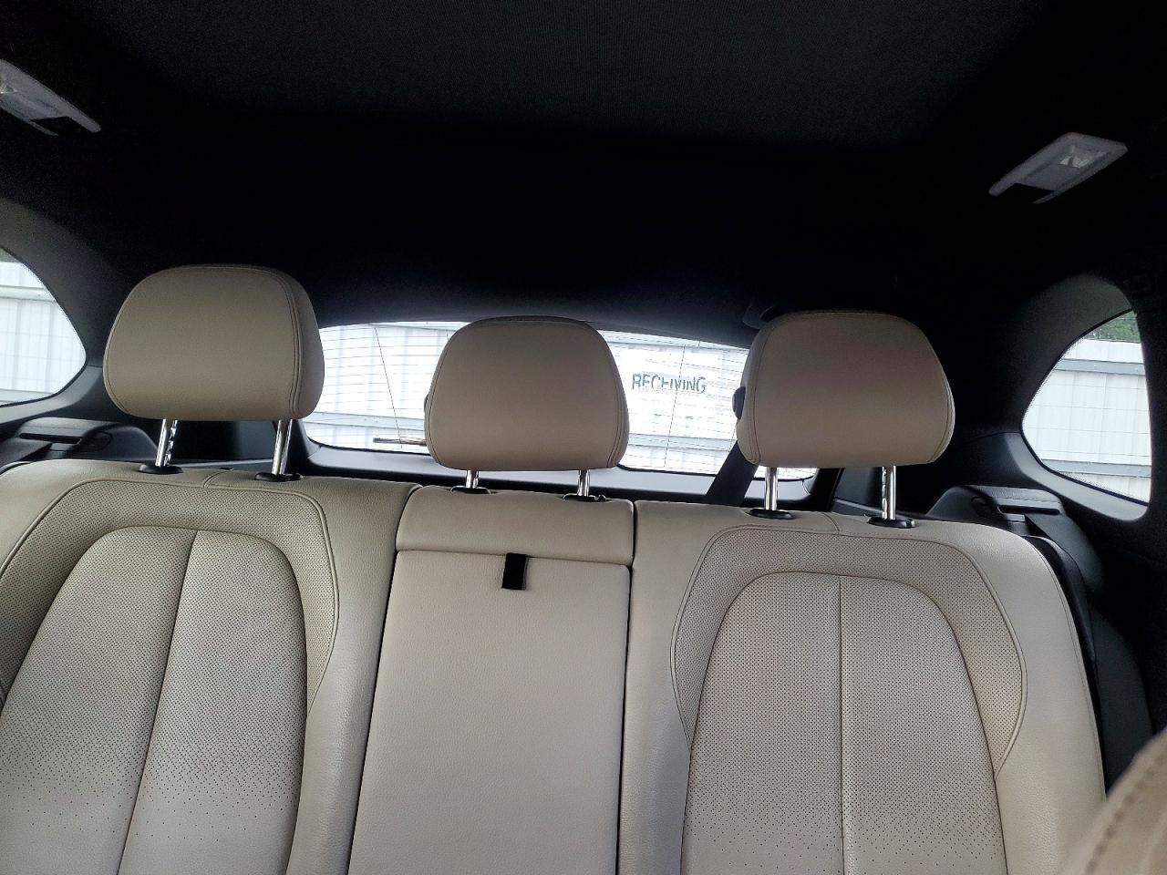 2016 BMW X1 xDrive28I - zdjęcie 10