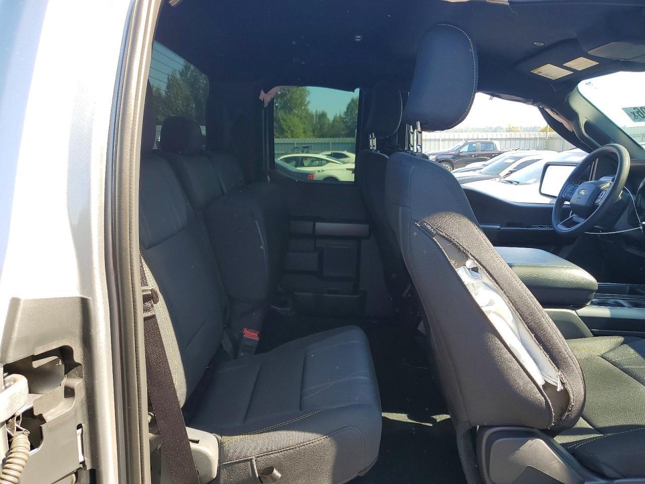 2025 Ford F150 Stx - zdjęcie 10