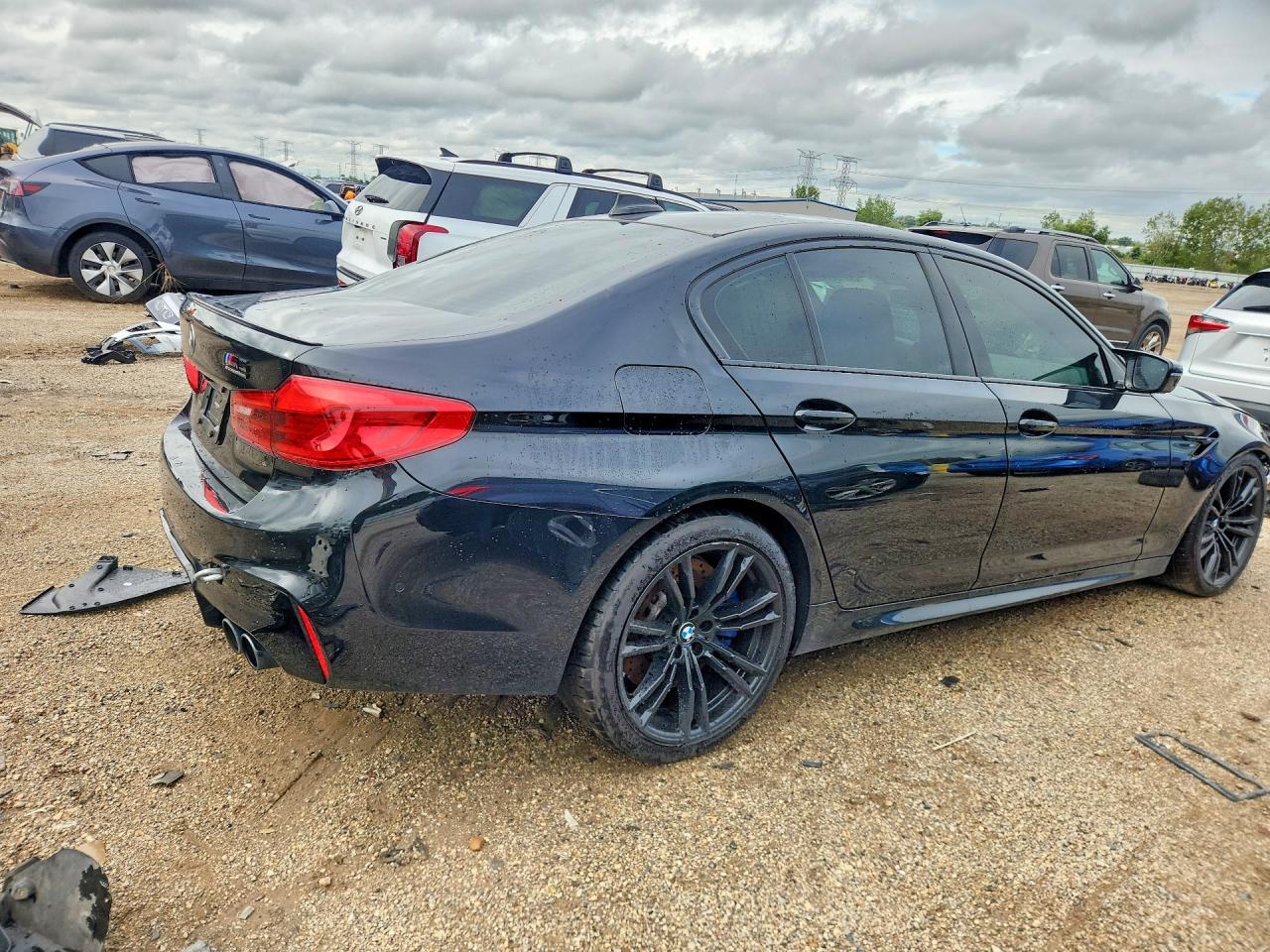 2019 BMW M5 - zdjęcie 3