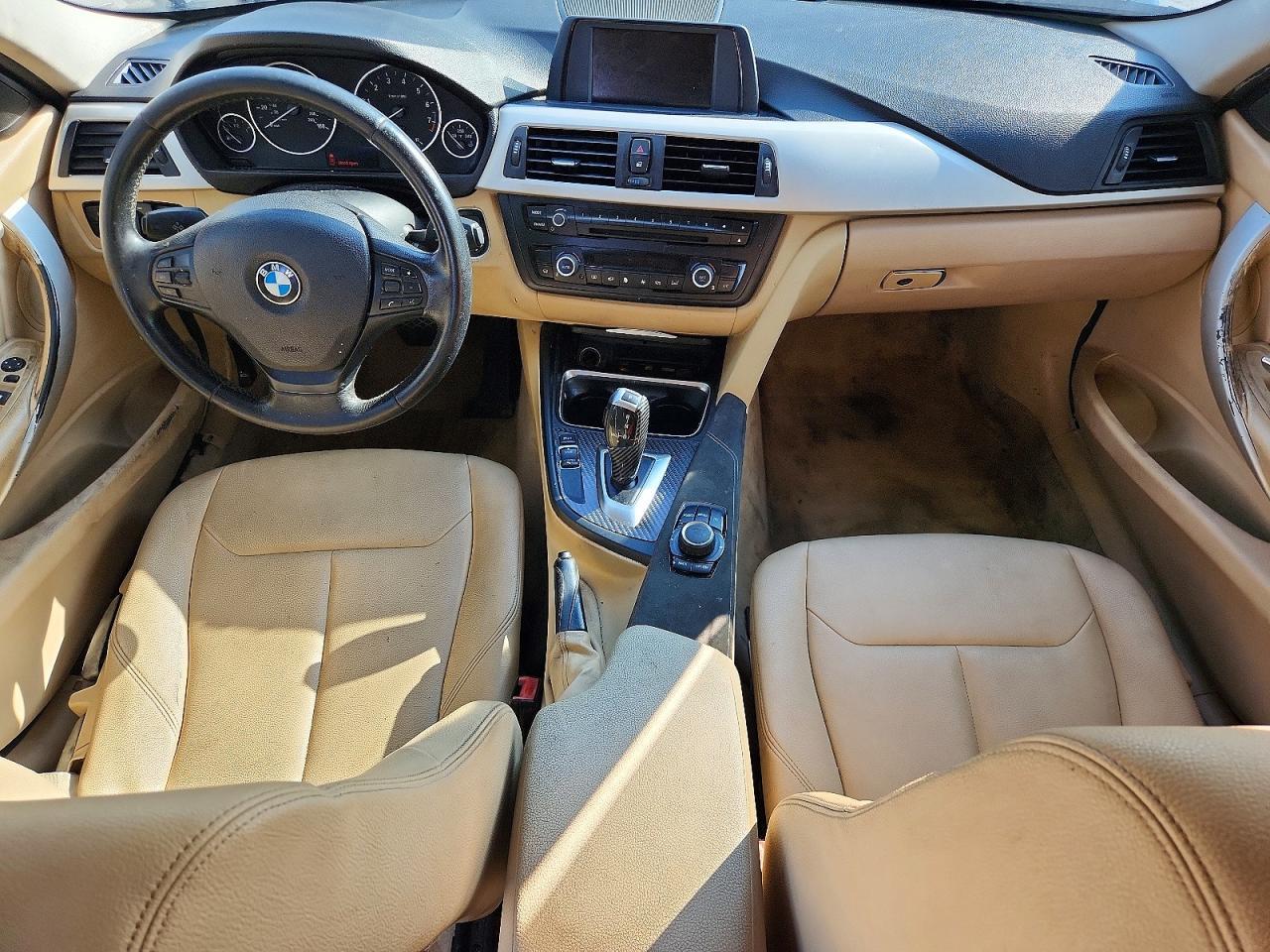 2015 BMW 320 I - zdjęcie 8