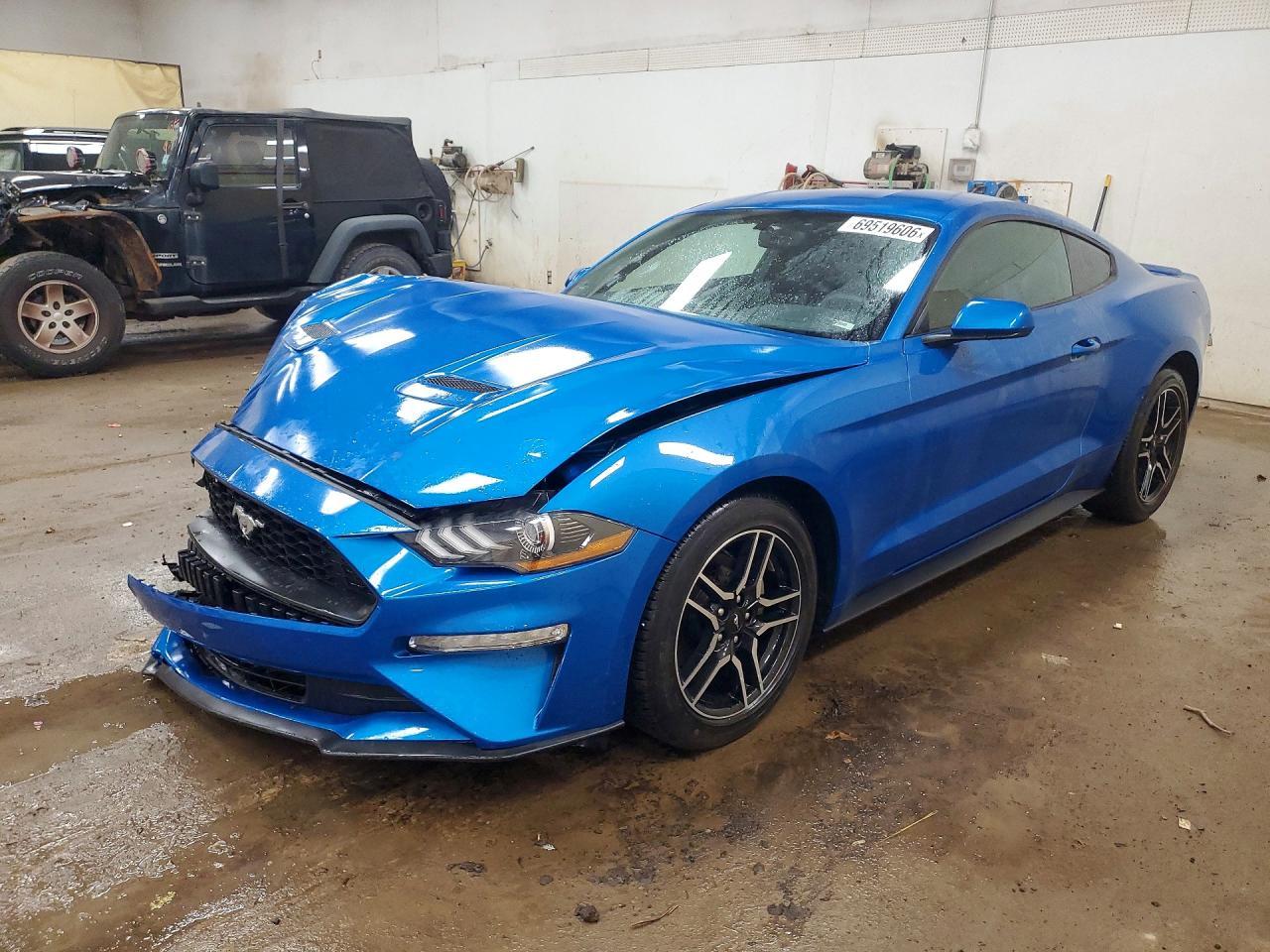 2019 Ford Mustang - zdjęcie główne