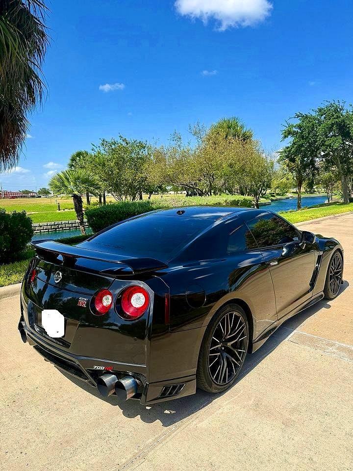 2017 Nissan Gt-R Premium - zdjęcie 4