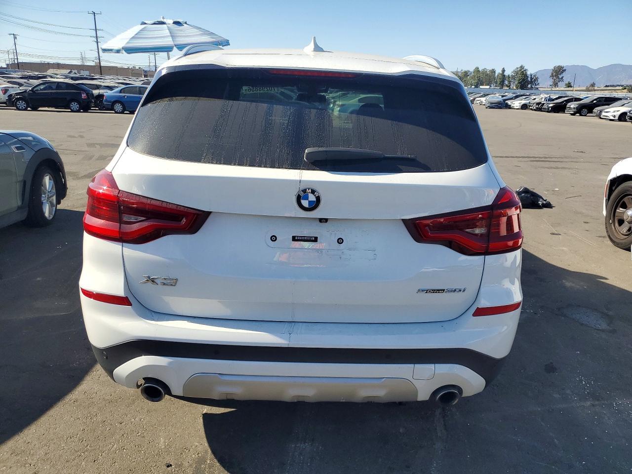 2020 BMW X3 Sdrive30I - zdjęcie 6