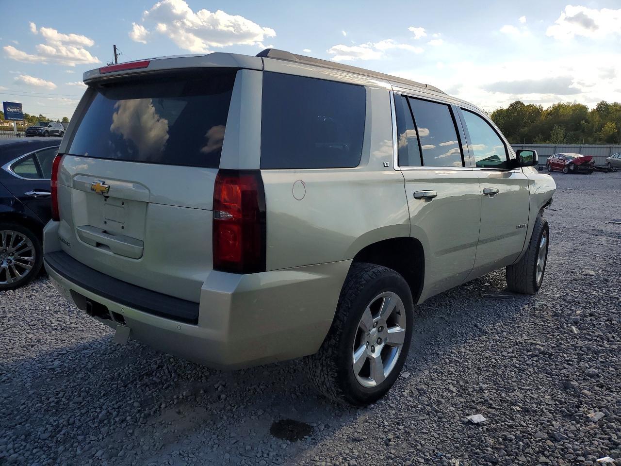 2016 Chevrolet Tahoe C1500 Lt - zdjęcie 3