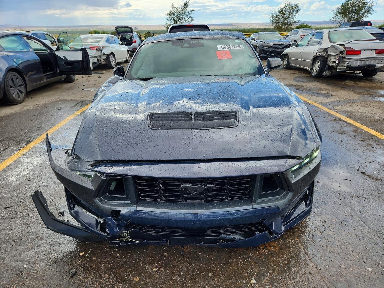 2025 Ford Mustang Dark Horse - zdjęcie 5