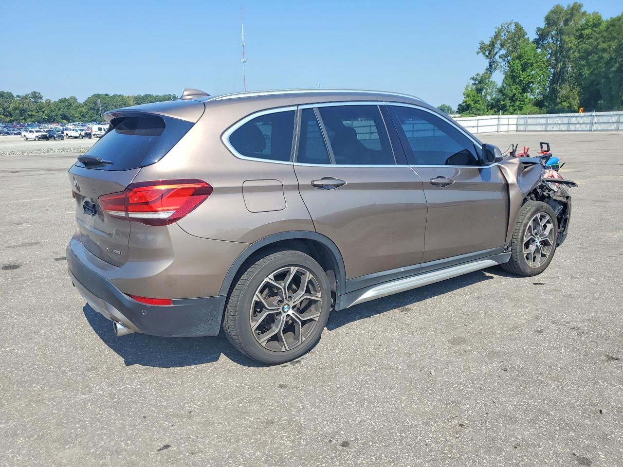 2020 BMW X1 xDrive28I - zdjęcie 3