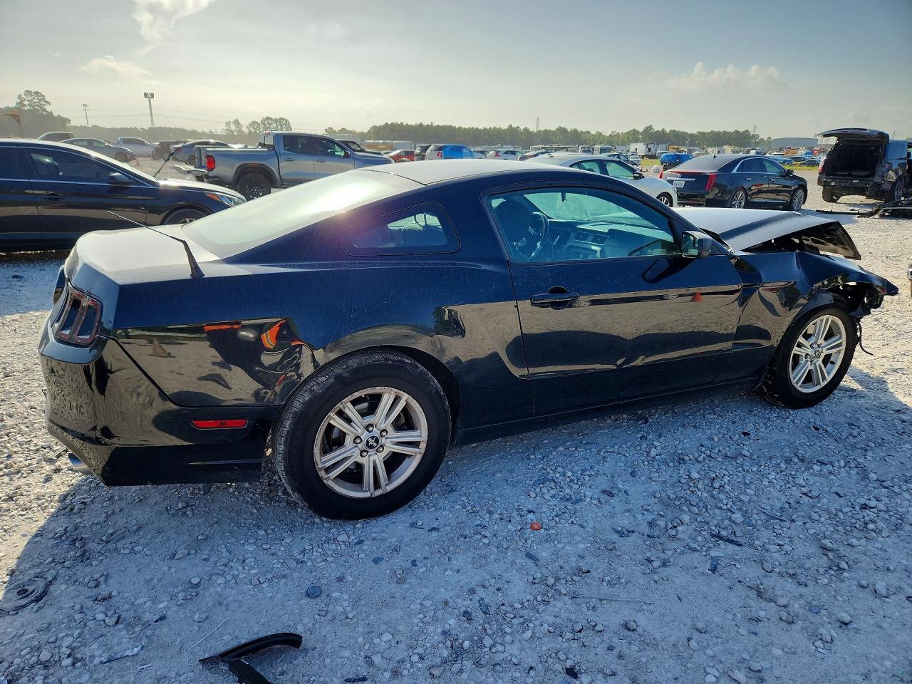 2014 Ford Mustang - zdjęcie 3
