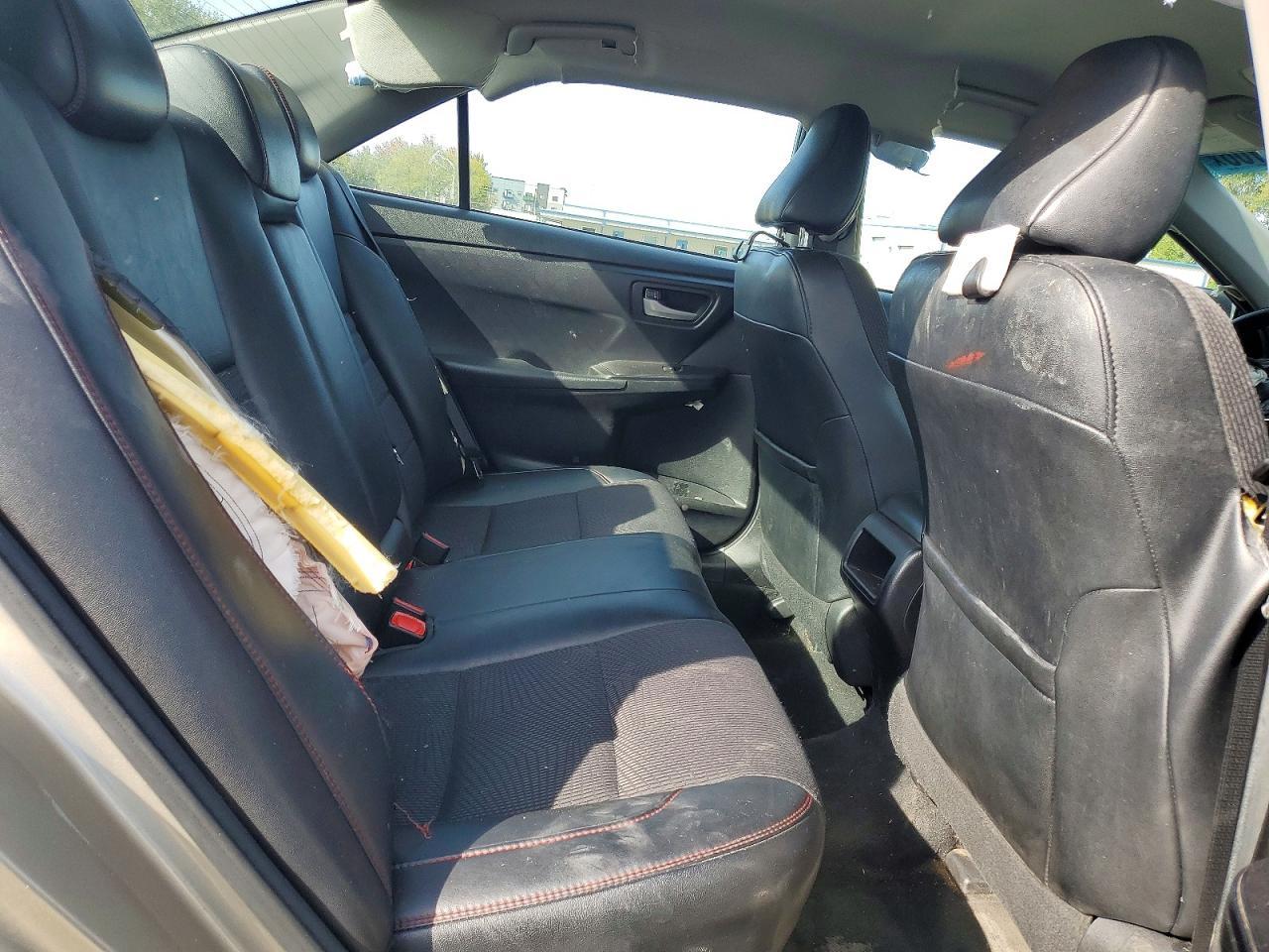 2017 Toyota Camry Se - zdjęcie 10