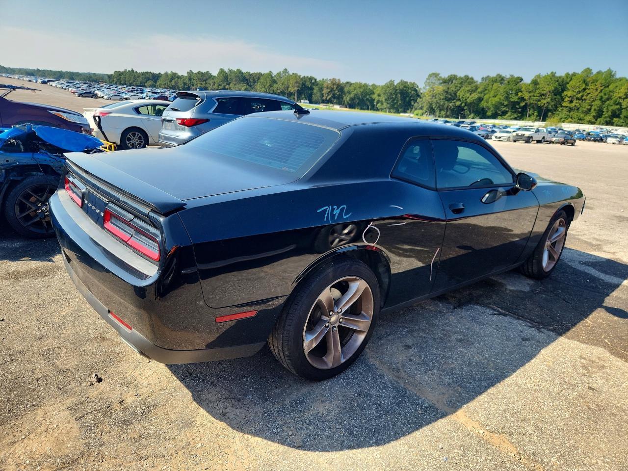 2015 Dodge Challenger Sxt - zdjęcie 3