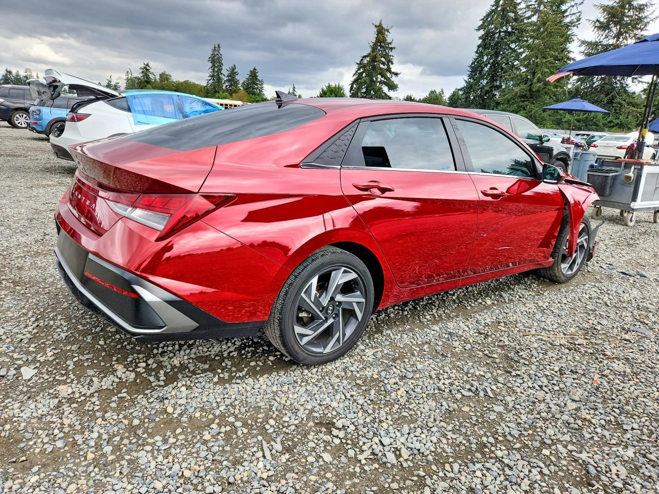 2025 Hyundai Elantra Sel - zdjęcie 3