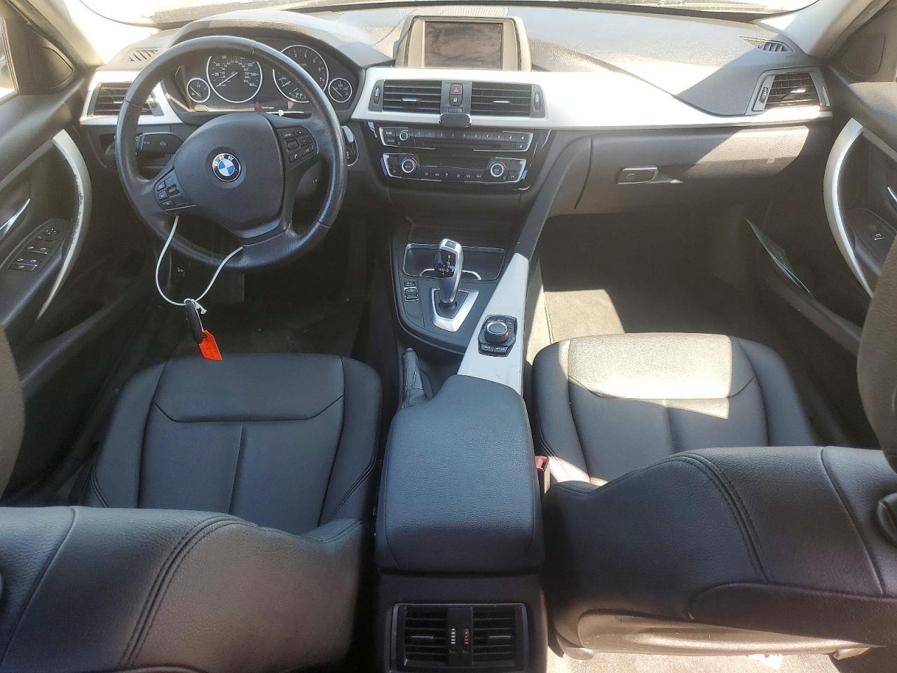 2018 BMW 320 I - zdjęcie 8