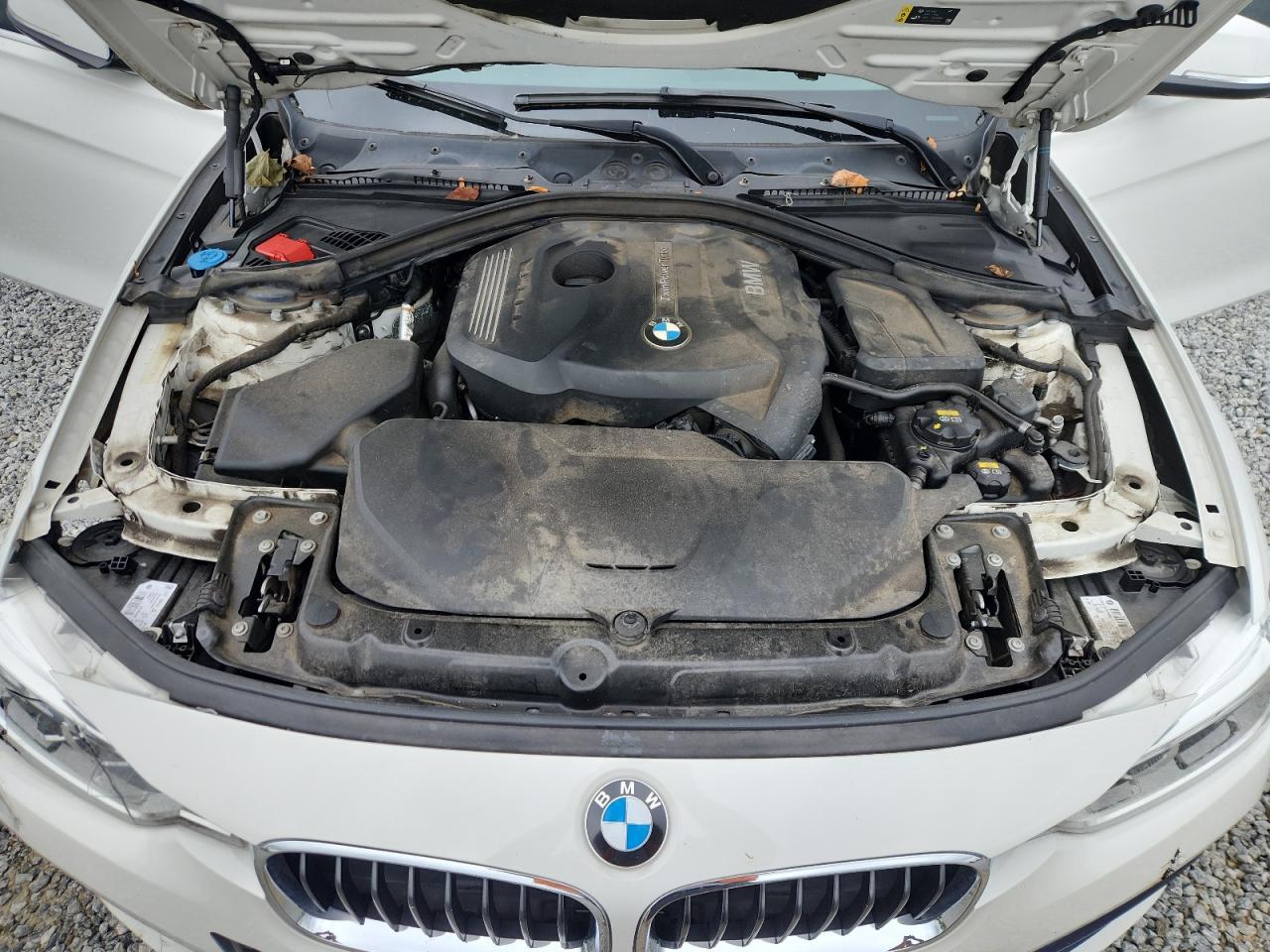 2018 BMW 330 I - zdjęcie 11