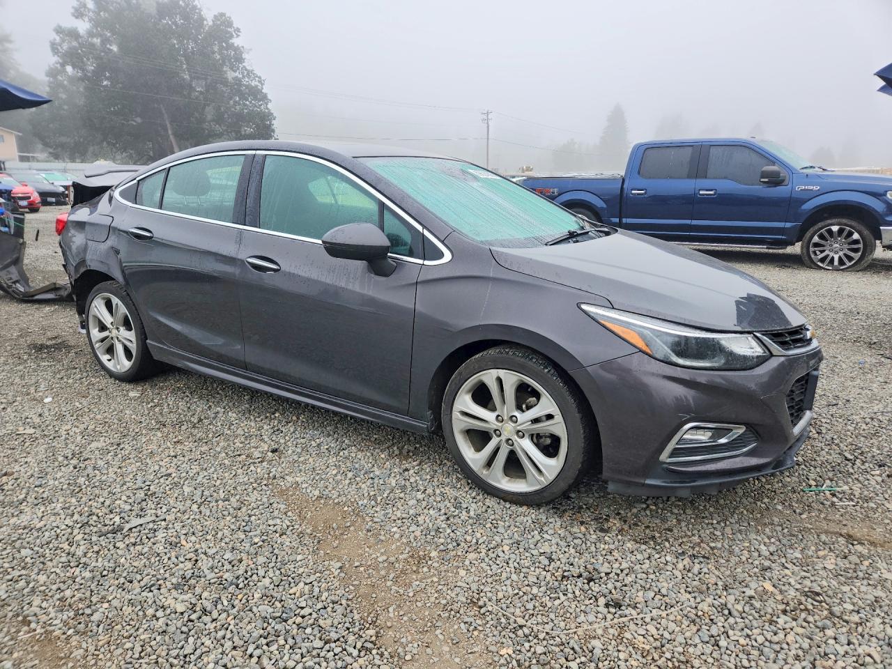 2017 Chevrolet Cruze Premier - zdjęcie 4