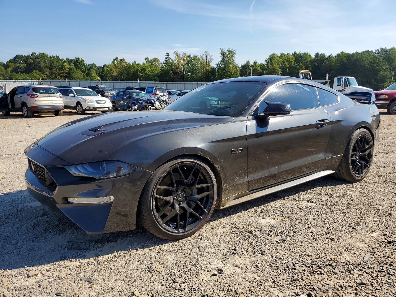2022 Ford Mustang Gt - zdjęcie główne
