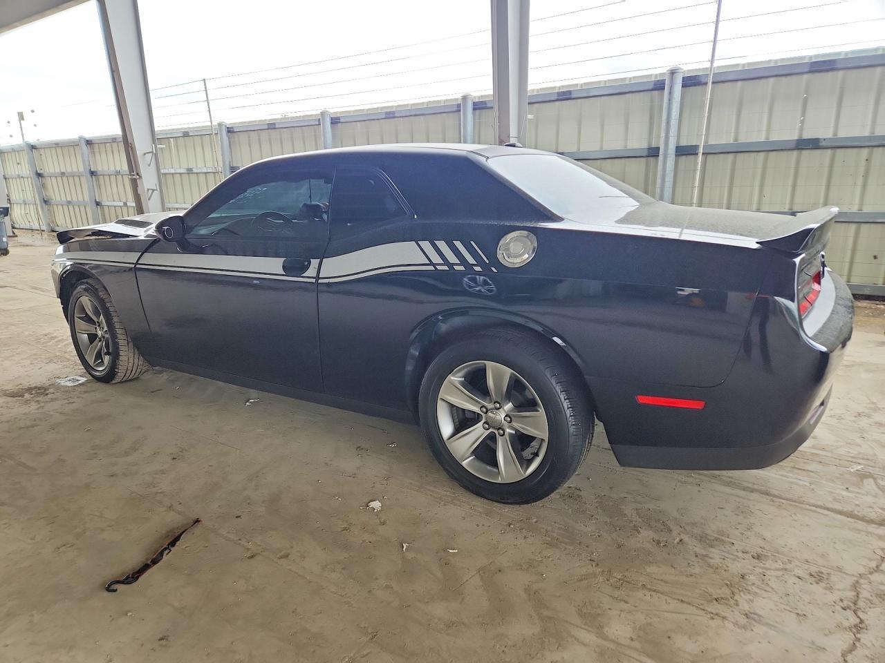 2018 Dodge Challenger Sxt - zdjęcie 2
