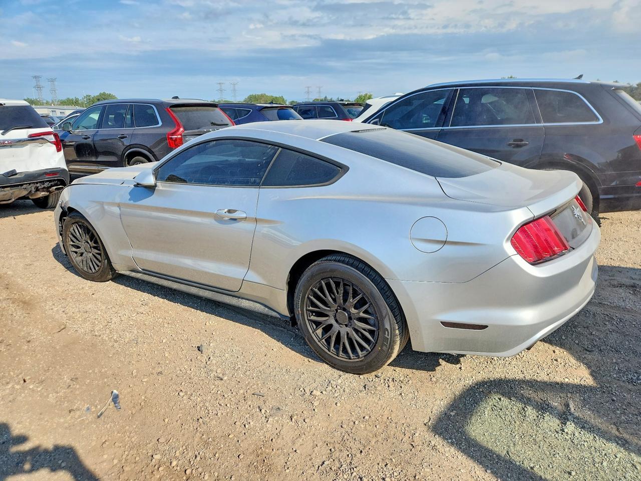 2016 Ford Mustang - zdjęcie 2