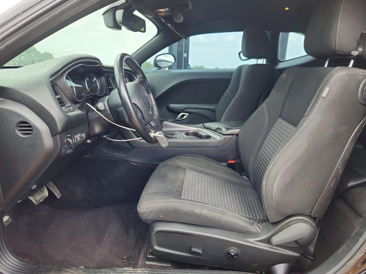 2016 Dodge Challenger Sxt - zdjęcie 7