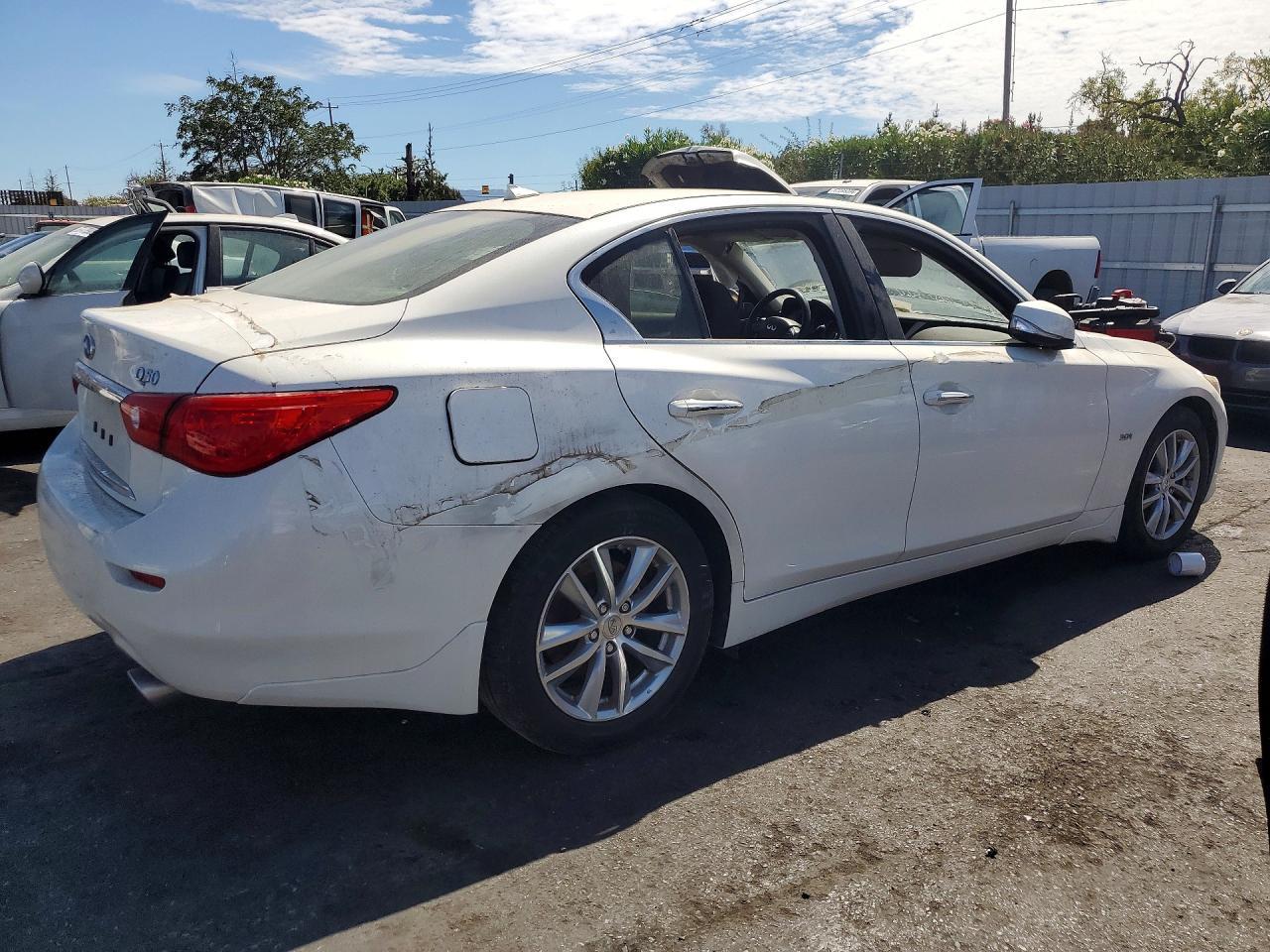 2017 Infiniti Q50 3.0T Premium - zdjęcie 3