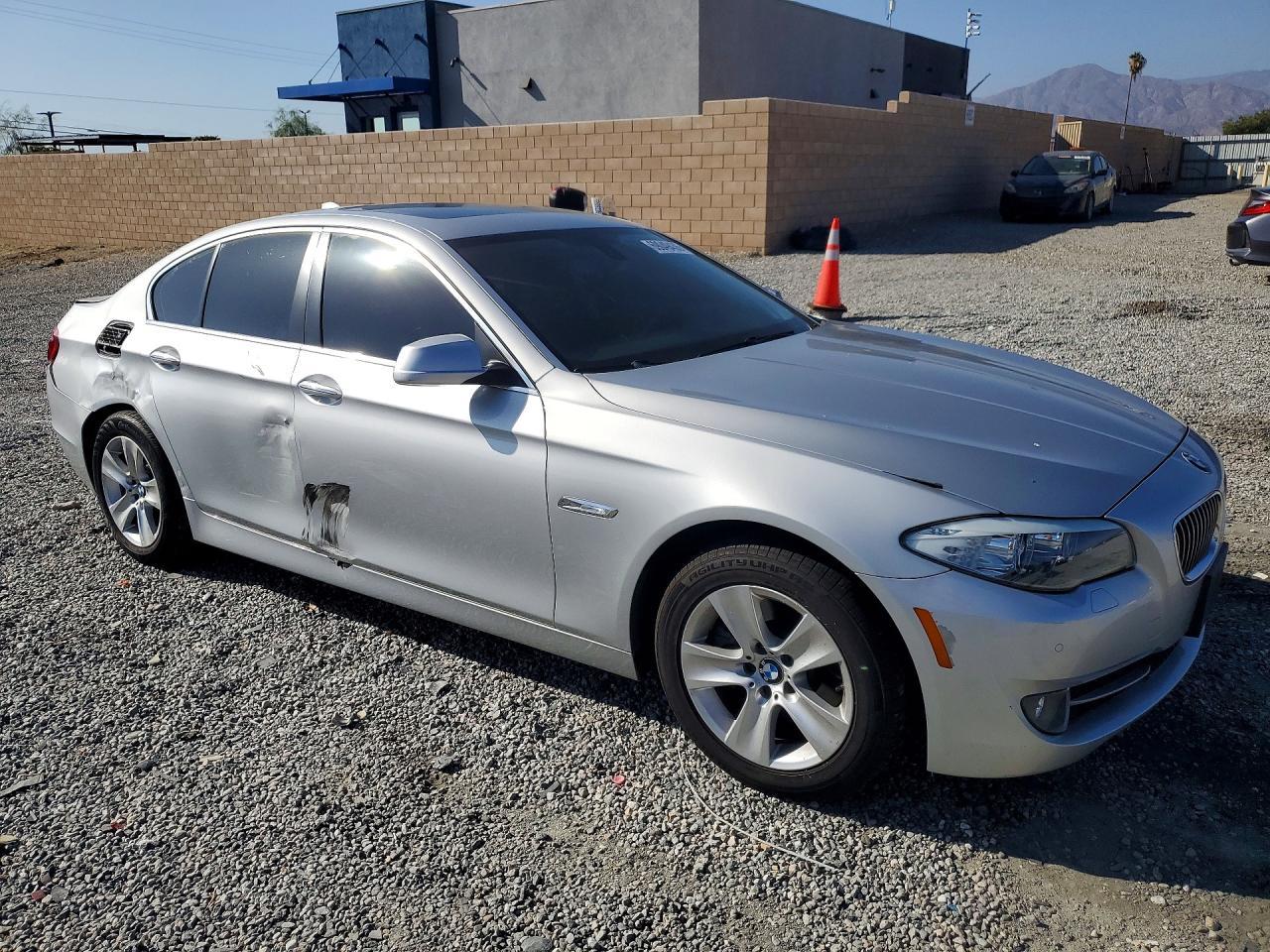 2013 BMW 528 I - zdjęcie 4