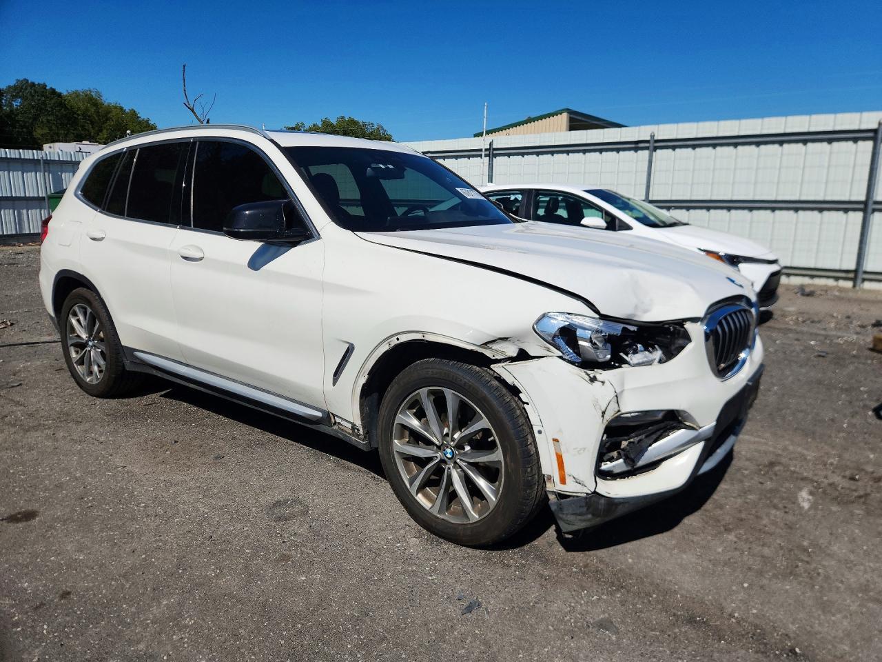 2019 BMW X3 xDrive30I - zdjęcie 4