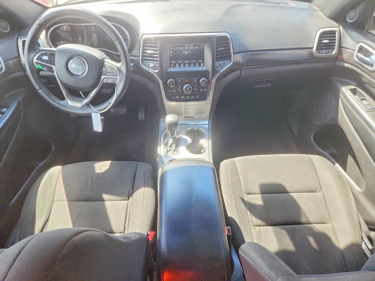 2018 Jeep Grand Cherokee Laredo - zdjęcie 8