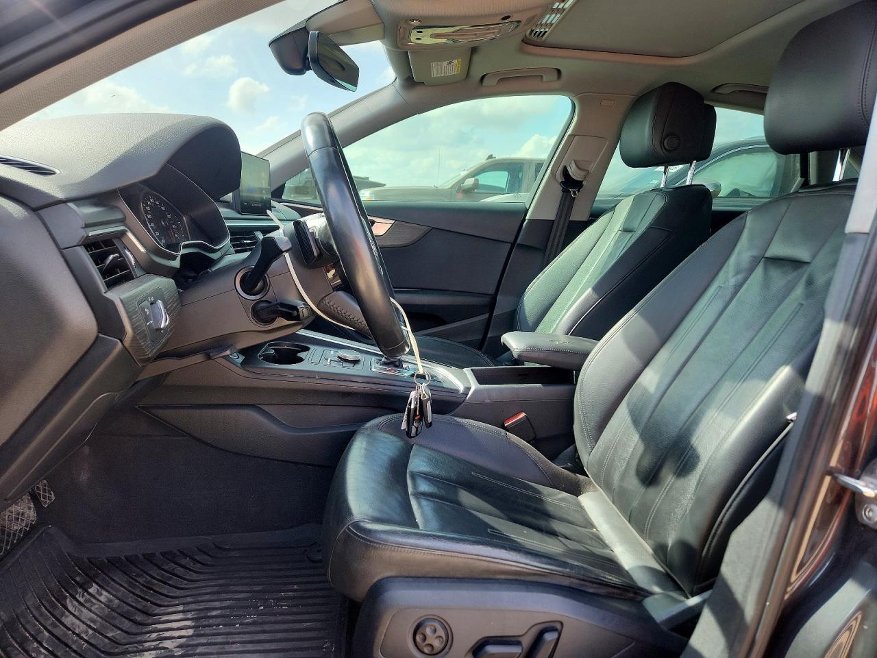 2019 Audi A4 Premium - zdjęcie 7