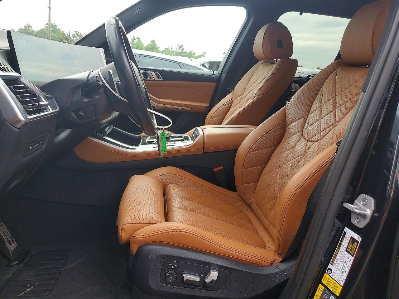 2024 BMW X5 xDrive50E - zdjęcie 7