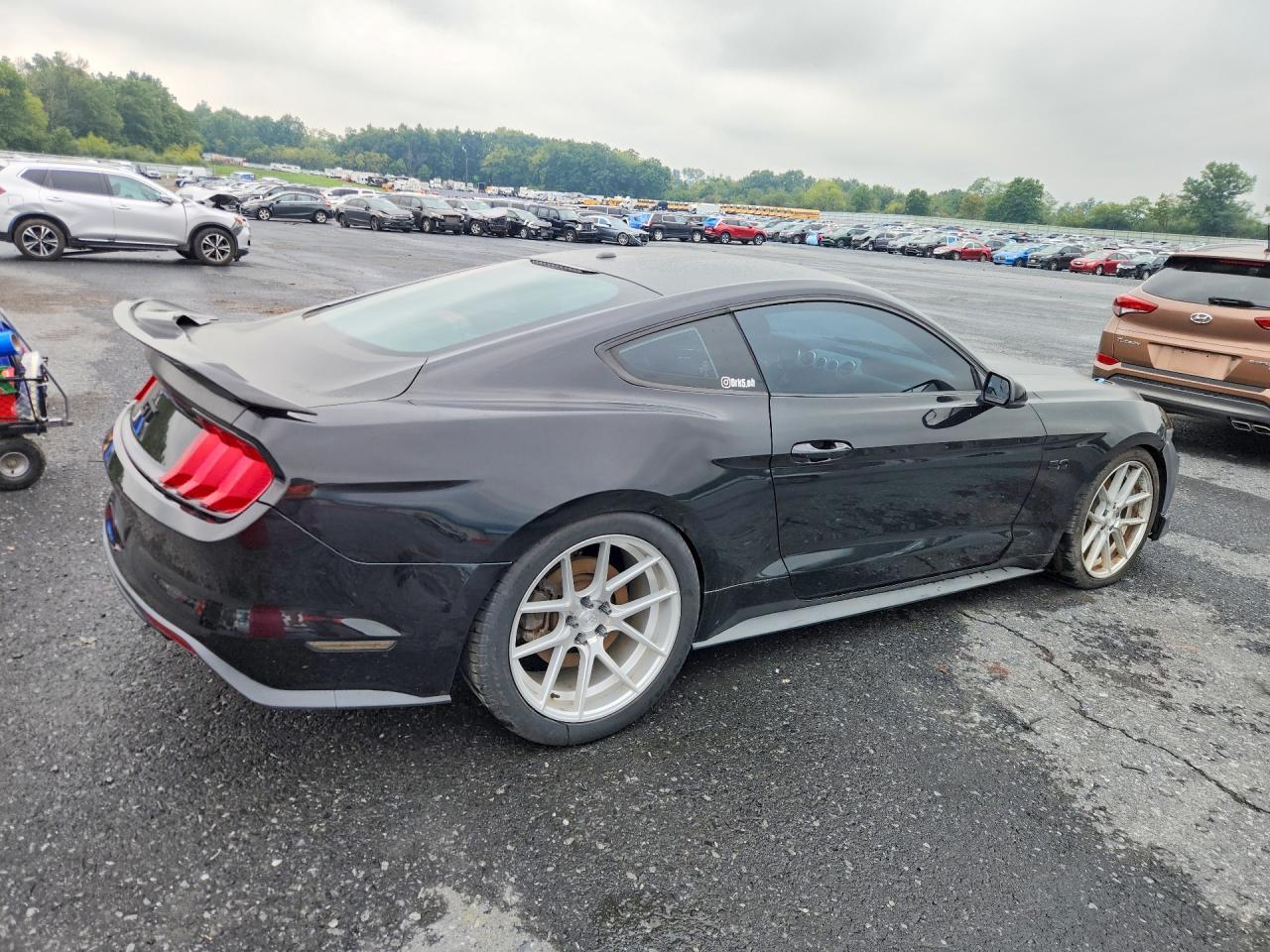 2016 Ford Mustang Gt - zdjęcie 3