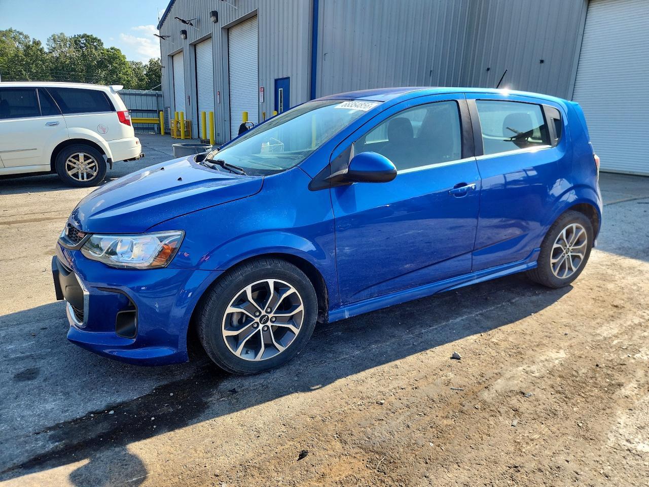 2019 Chevrolet Sonic Lt - zdjęcie główne