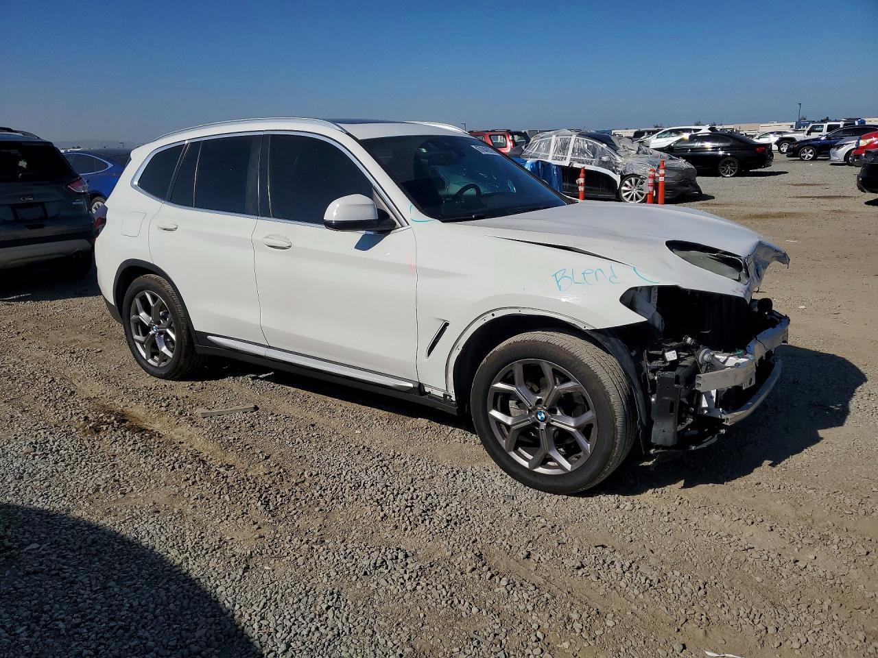 2022 BMW X3 xDrive30I - zdjęcie 4