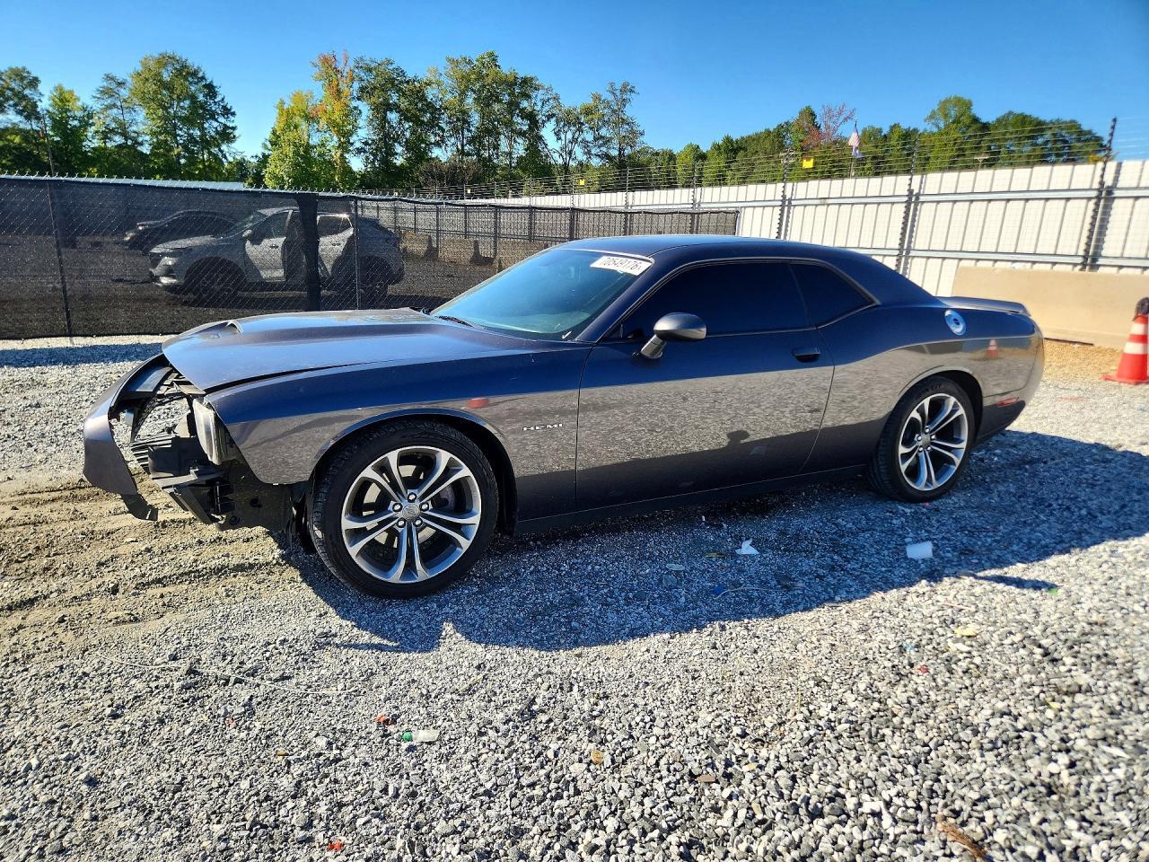 2020 Dodge Challenger R/T - zdjęcie główne