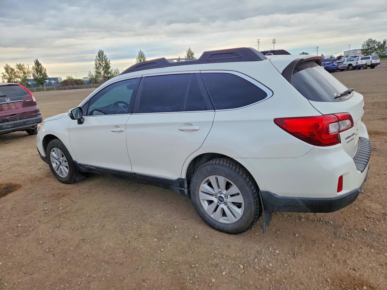 2016 Subaru Outback 2.5I Premium - zdjęcie 2