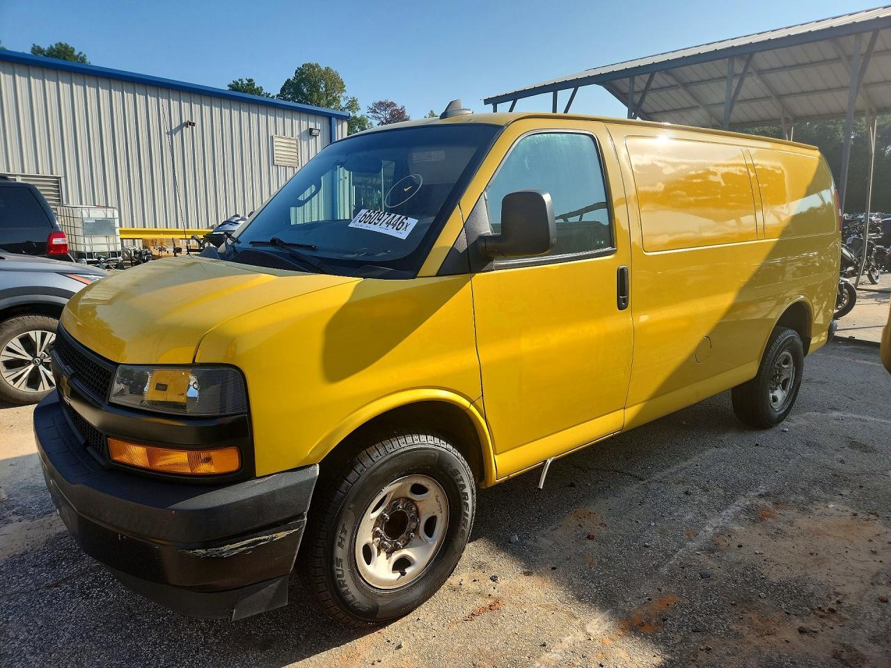 2020 Chevrolet Express G2500 - zdjęcie główne