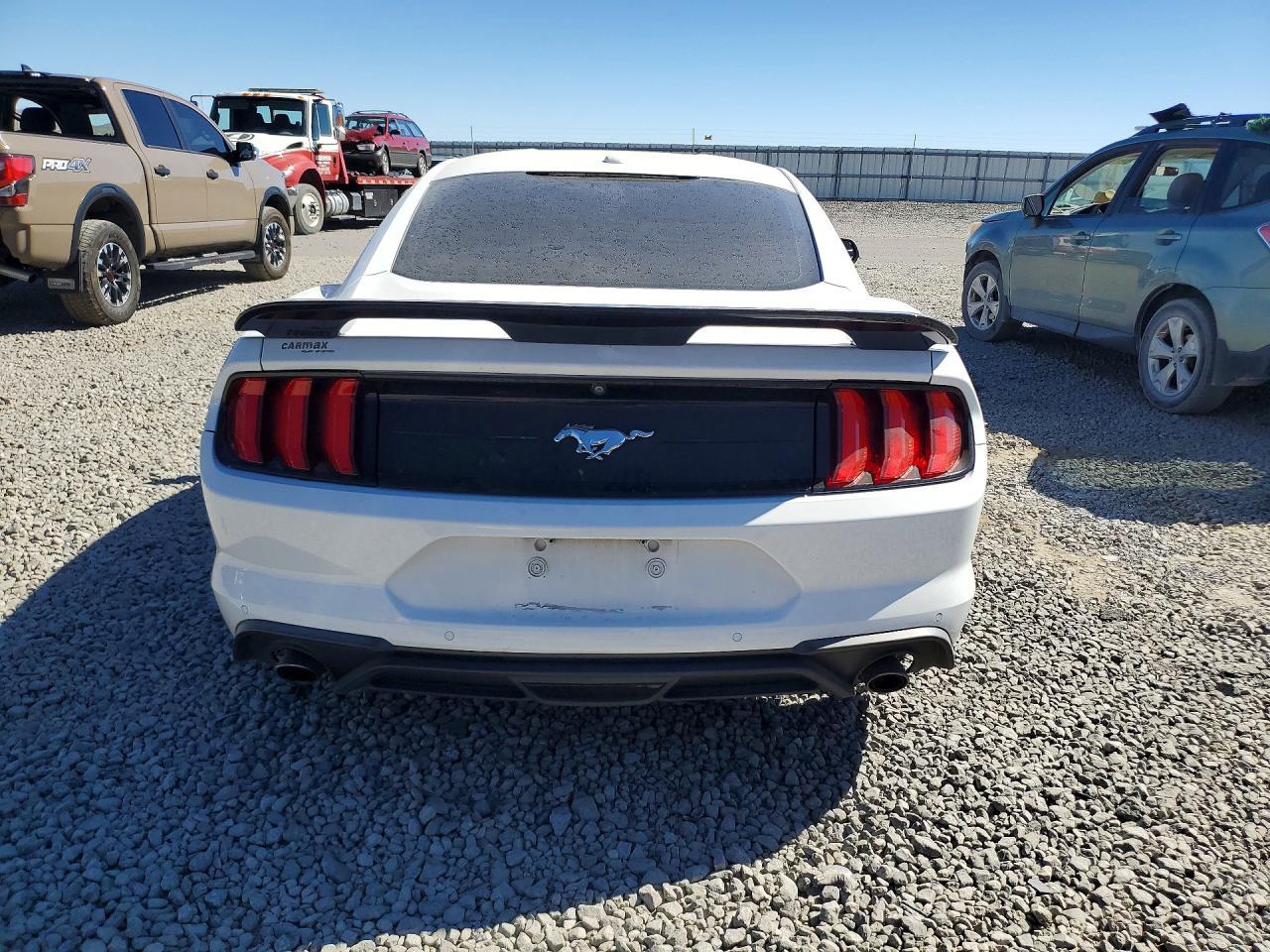 2018 Ford Mustang - zdjęcie 6