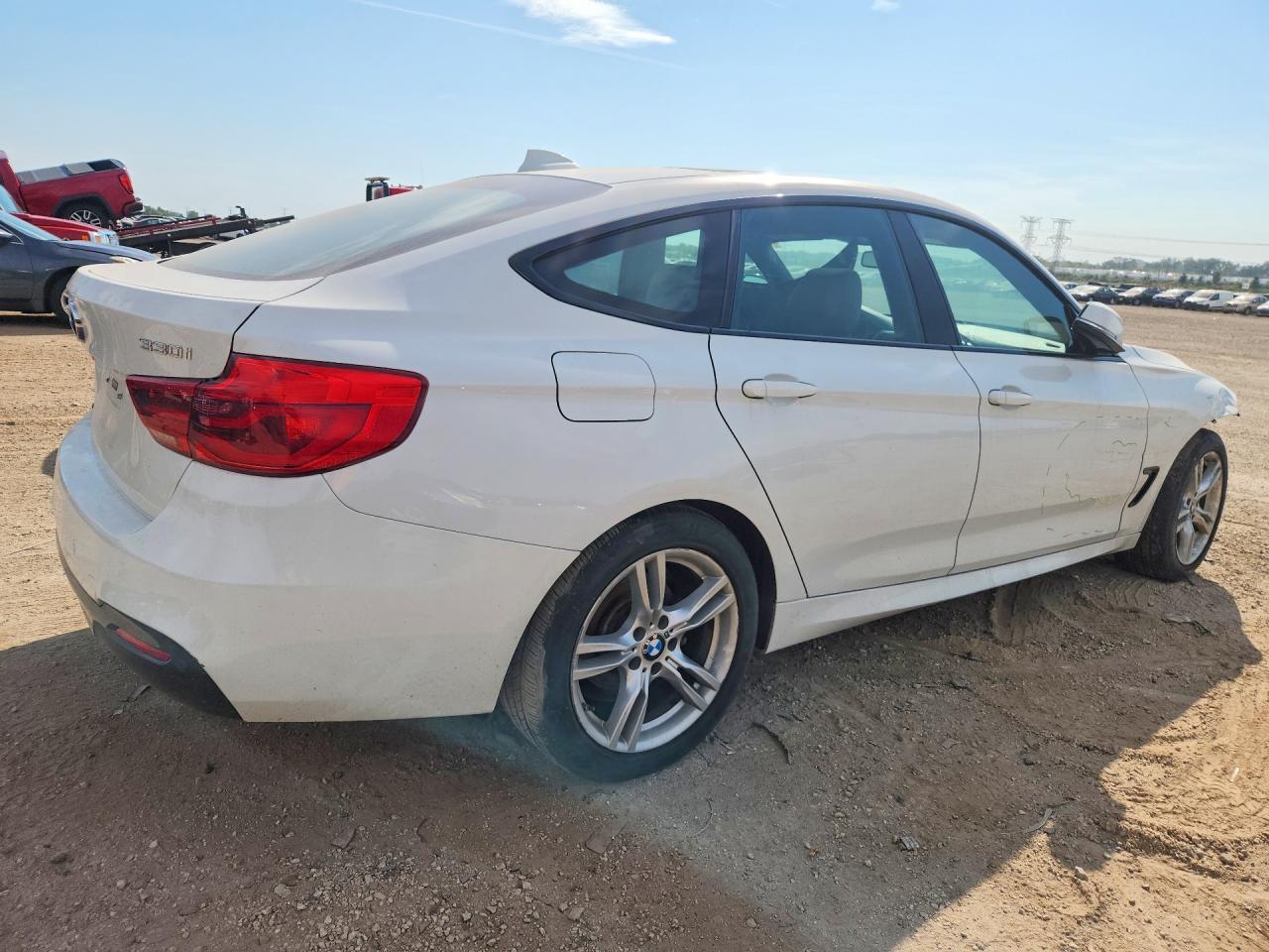 2017 BMW Seria 3 330i - zdjęcie 3
