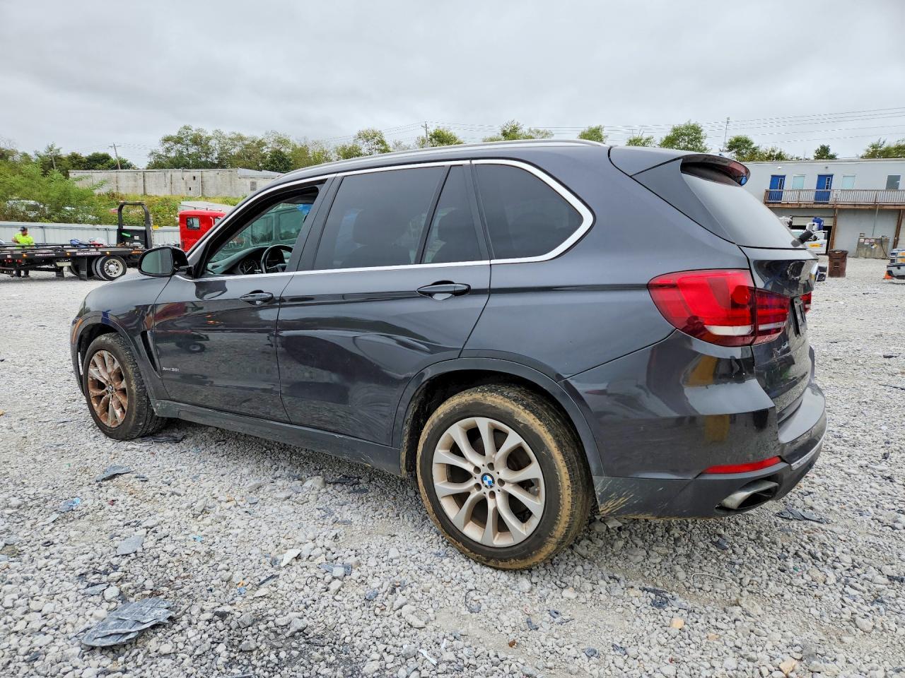 2015 BMW X5 xDrive50I - zdjęcie 2