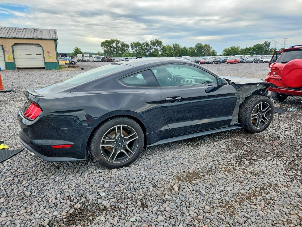 2019 Ford Mustang - zdjęcie 3