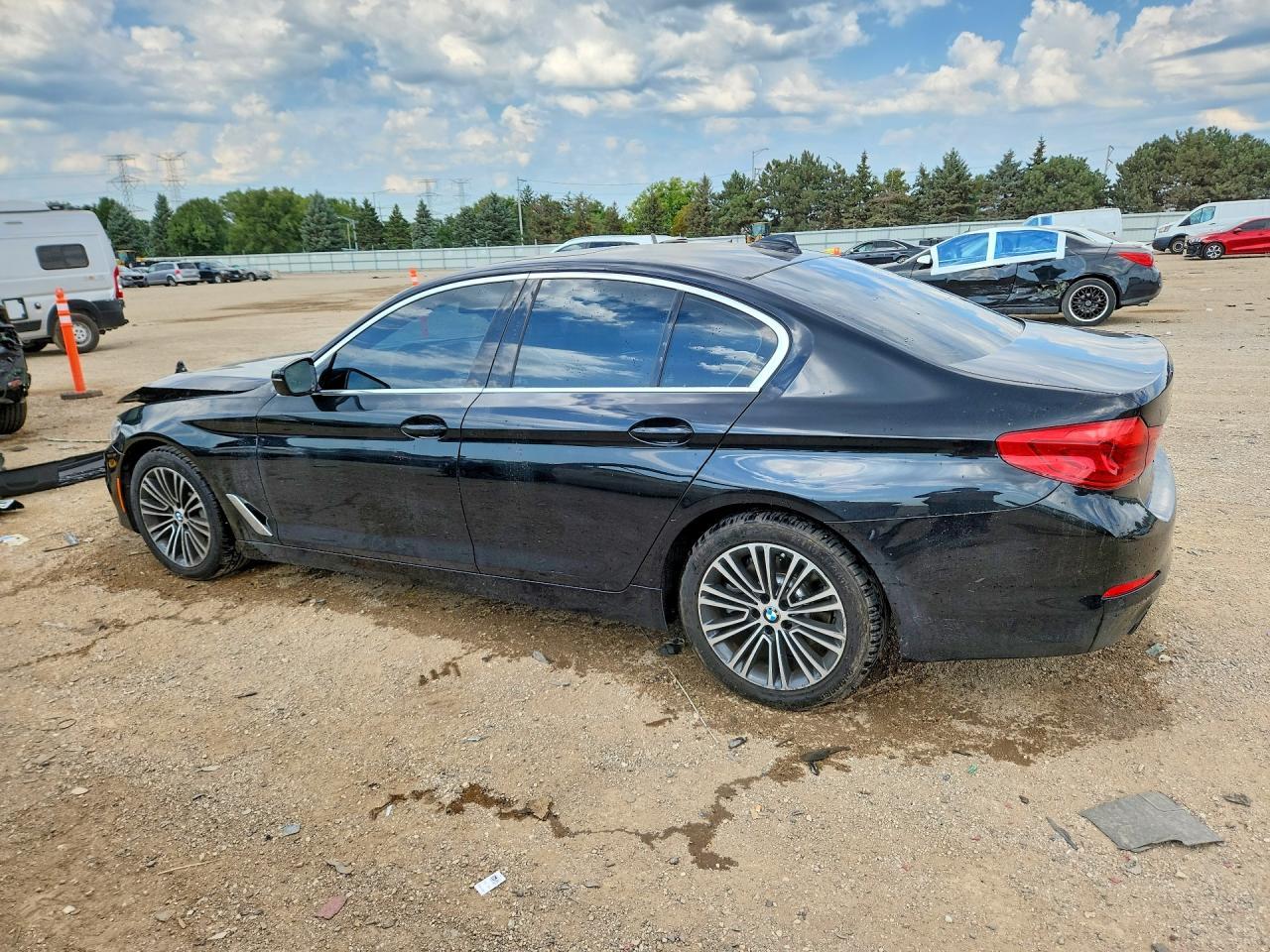 2019 BMW 530 I - zdjęcie 2