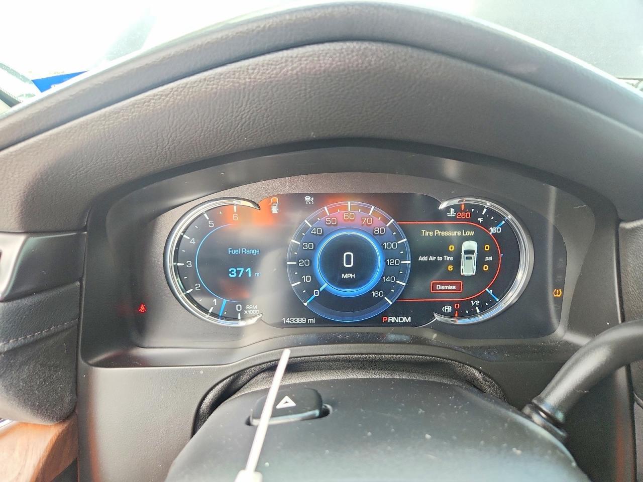 2016 Cadillac Escalade Premium - zdjęcie 9