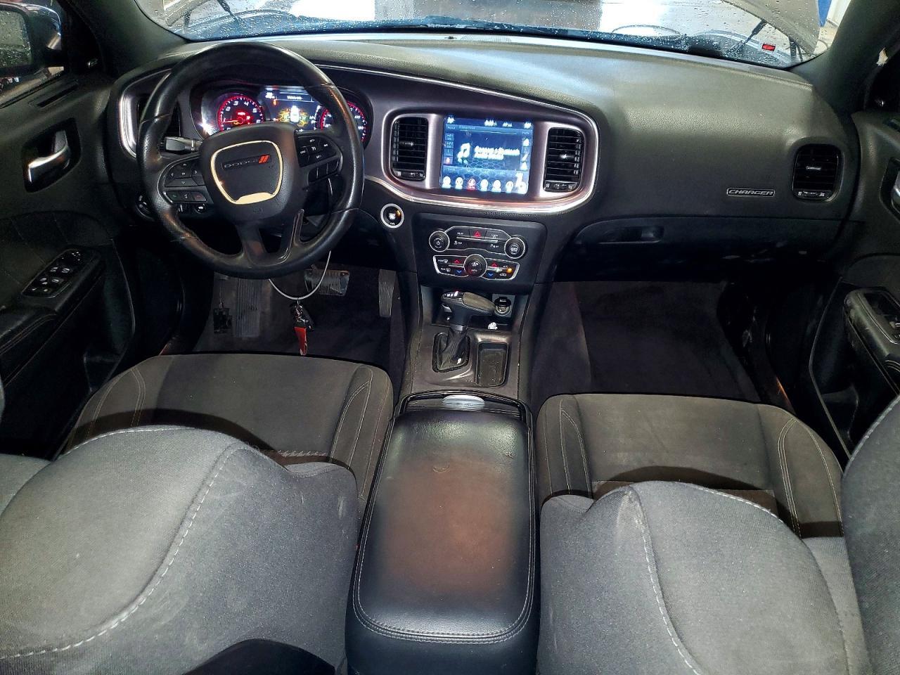 2017 Dodge Charger Sxt - zdjęcie 8