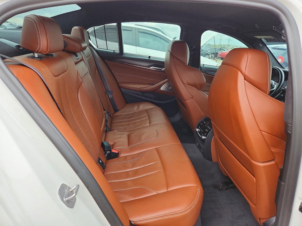 2021 BMW M5 - zdjęcie 10