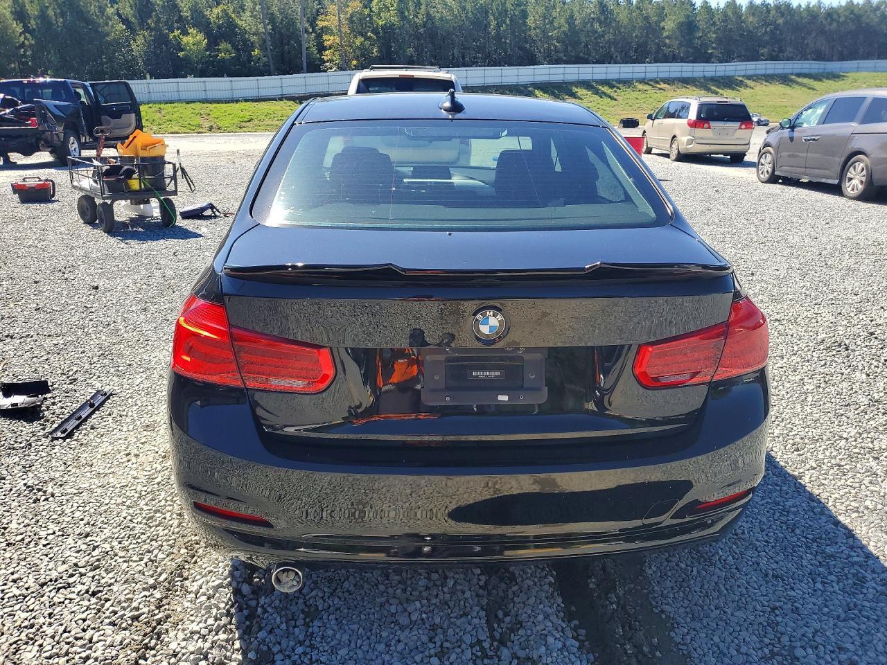 2018 BMW 320 I - zdjęcie 6