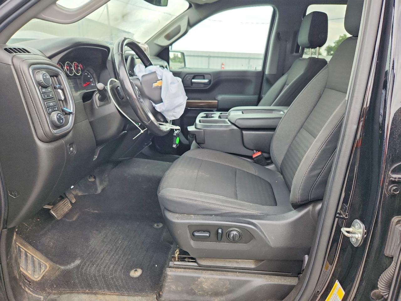 2020 Chevrolet Silverado K1500 Lt - zdjęcie 7