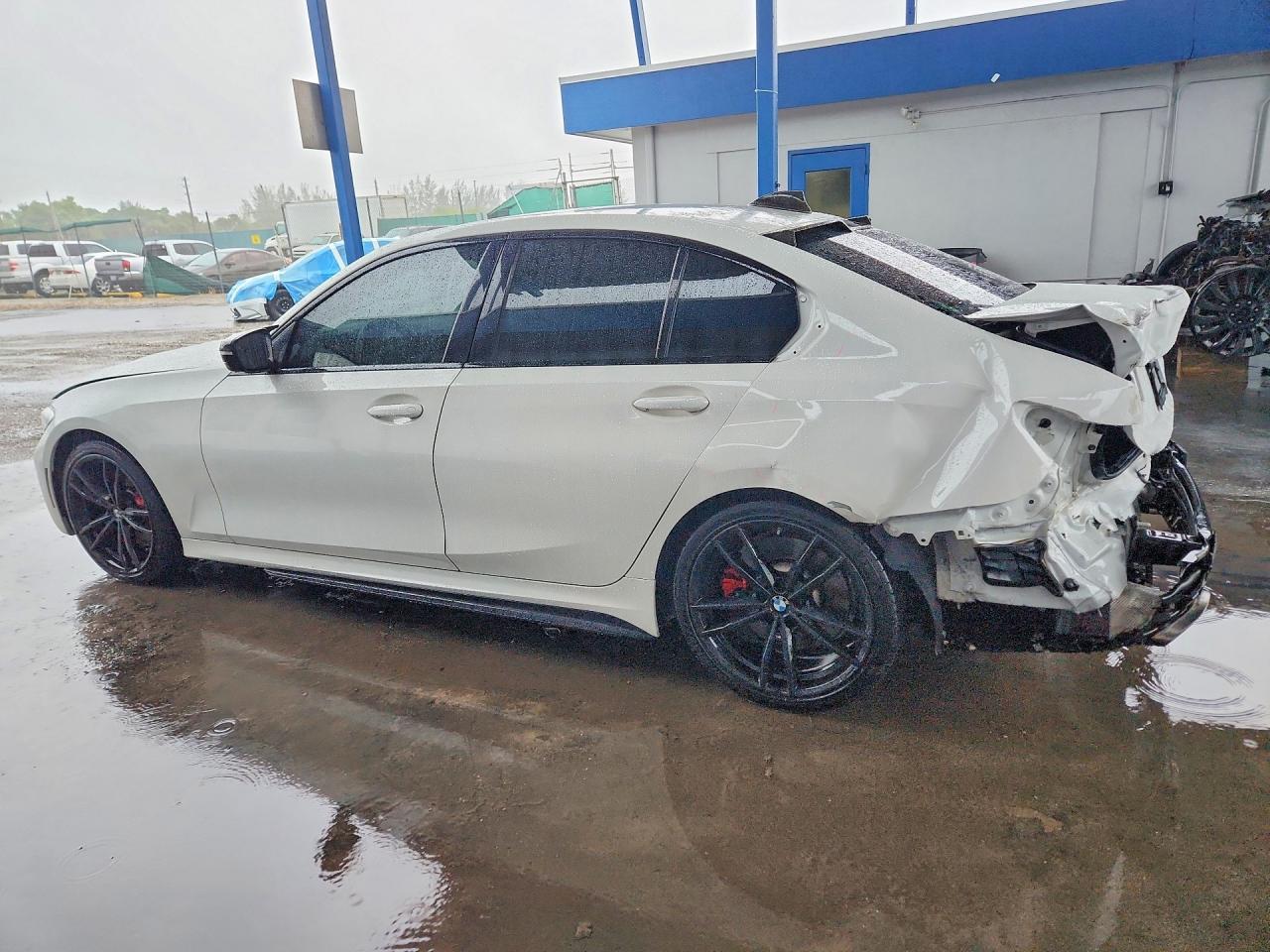2021 BMW M340I - zdjęcie 2