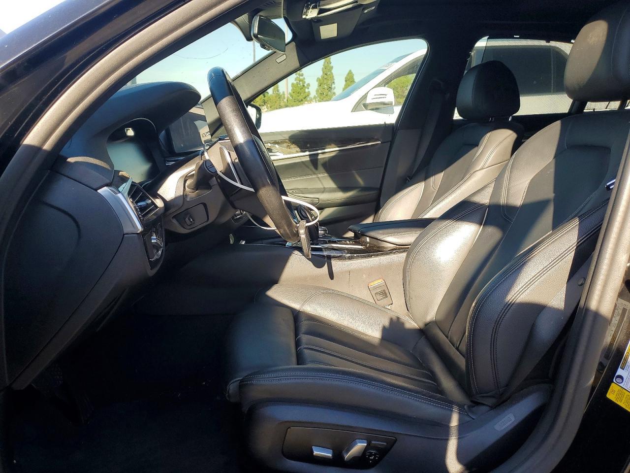 2022 BMW 530 I - zdjęcie 7