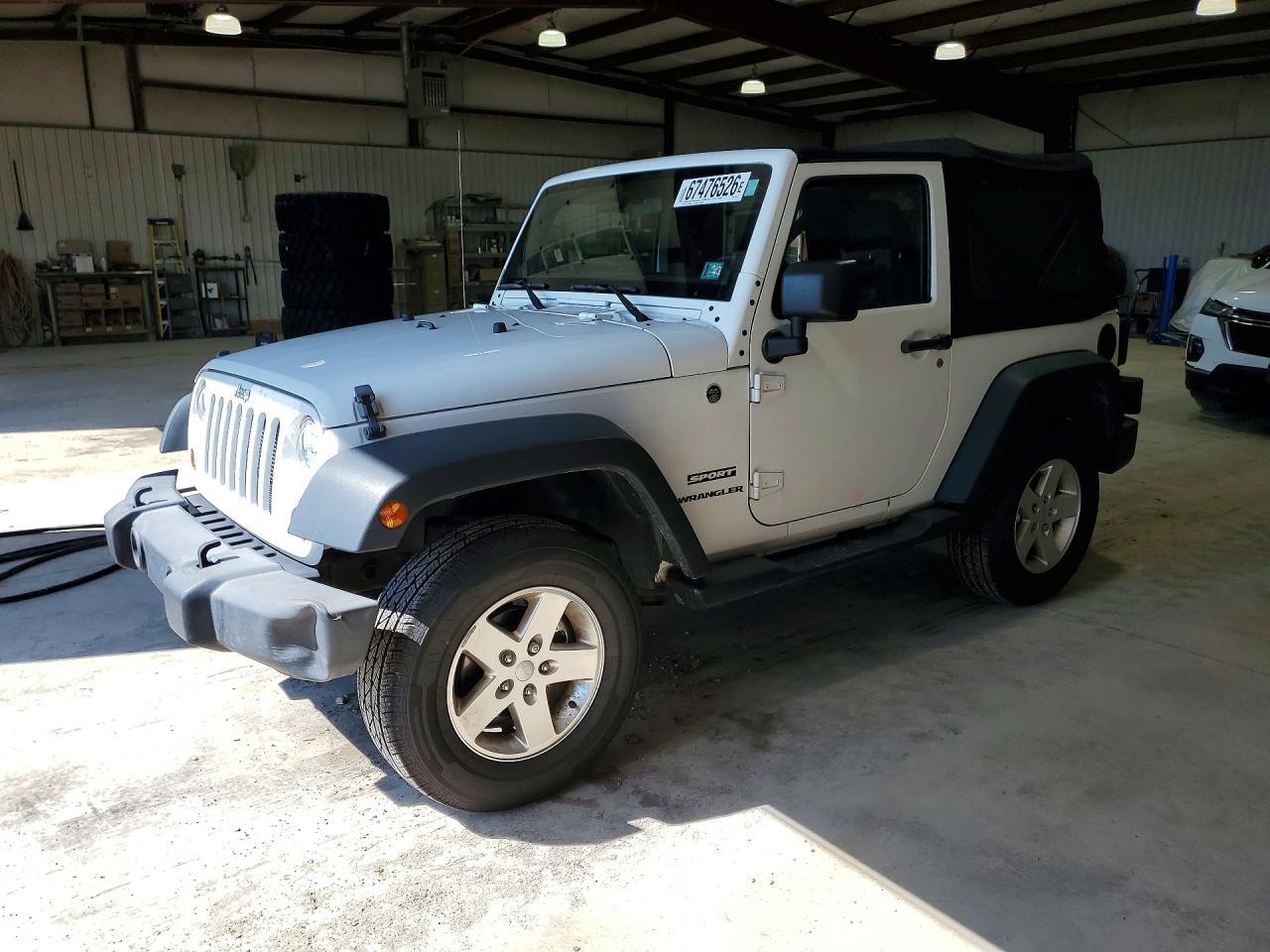 2013 Jeep Wrangler Sport - zdjęcie główne