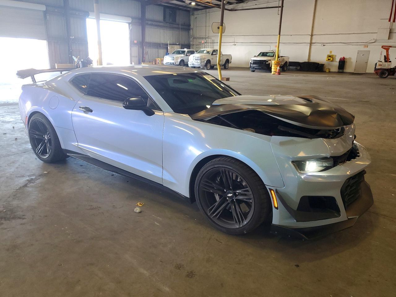 2018 Chevrolet Camaro Zl1 - zdjęcie 4