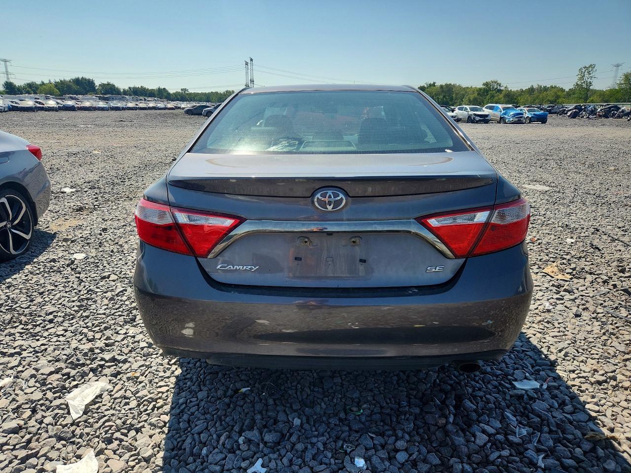 2017 Toyota Camry Se - zdjęcie 6