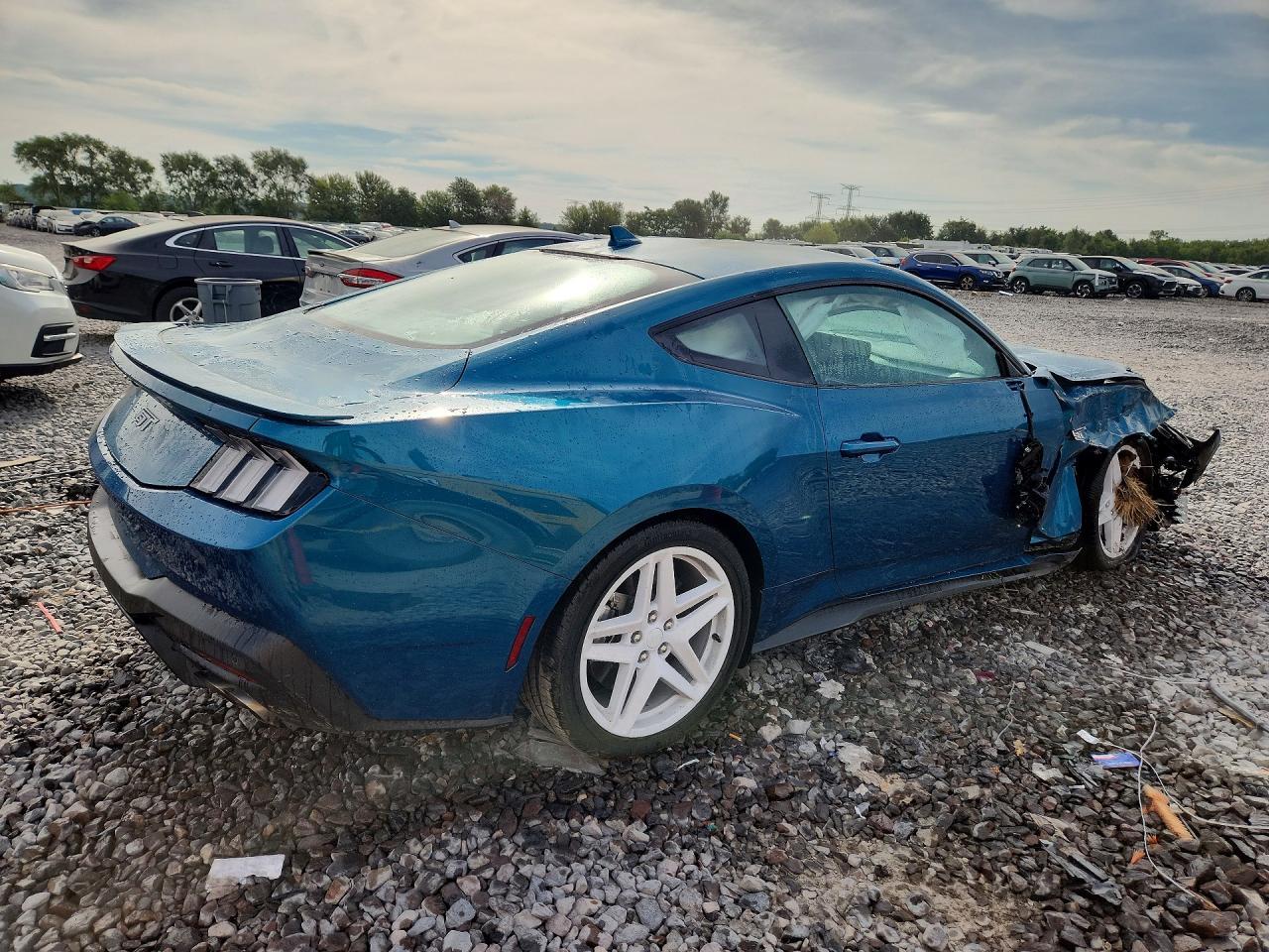 2026 Ford Mustang Gt - zdjęcie 3