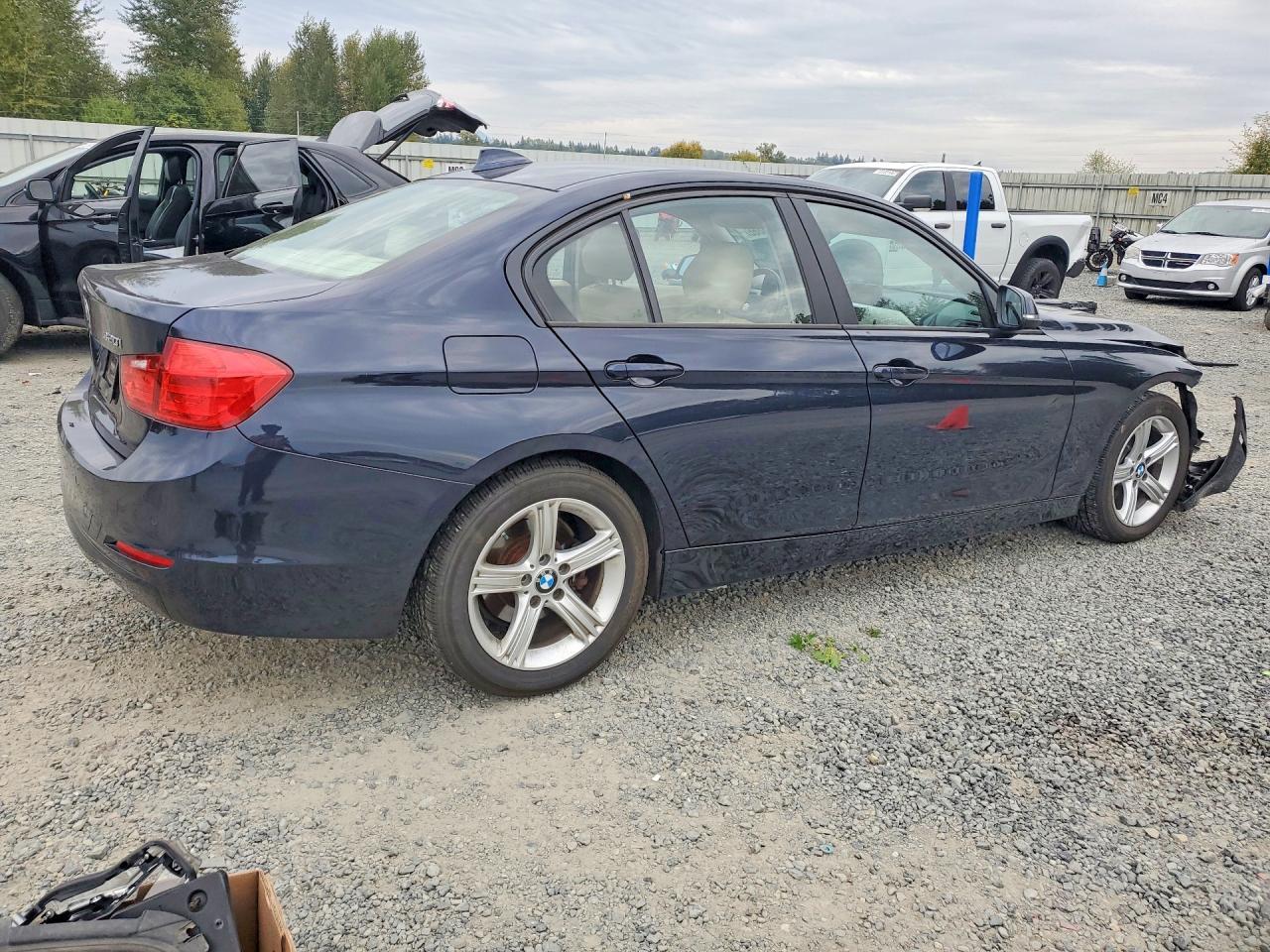 2015 BMW 320 I - zdjęcie 3
